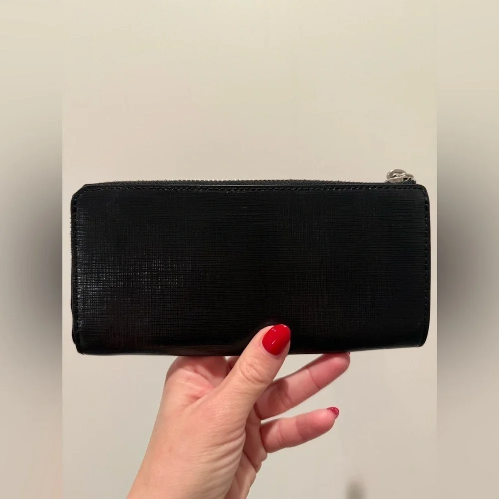 Coach Three Quarter Zip Leather Wallet Black Shiny Textured Clutch Silver Tone